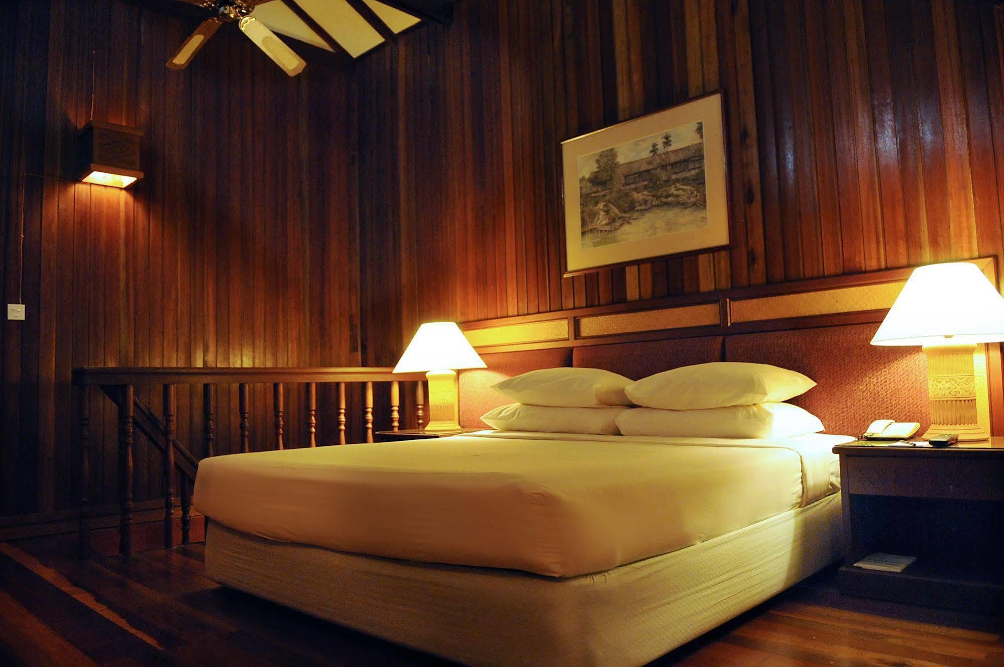 Aiman Batang Ai Resort & Retreat Lubok Antu Dış mekan fotoğraf